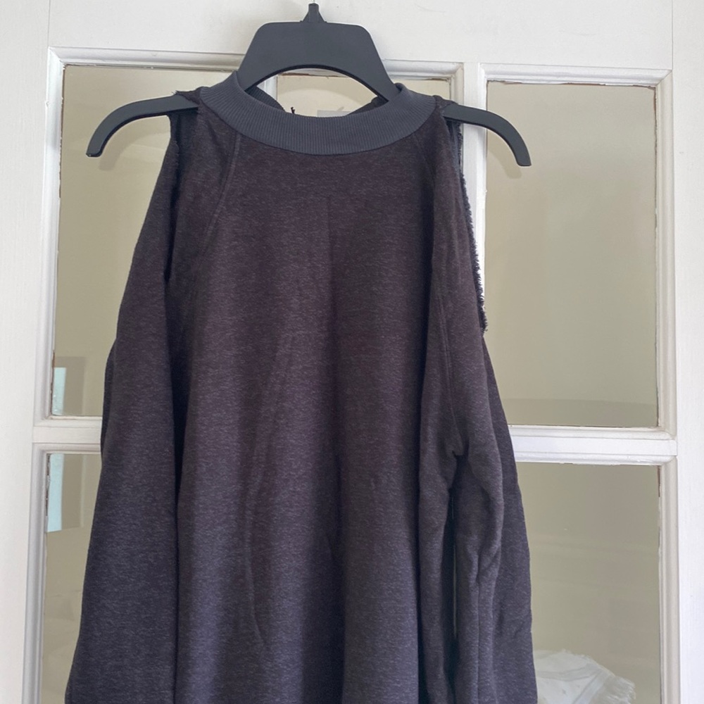 N philanthropy cutout shoulders Sz Xs